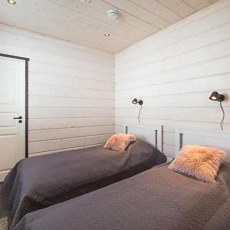 Korppi Moekki 木屋 *